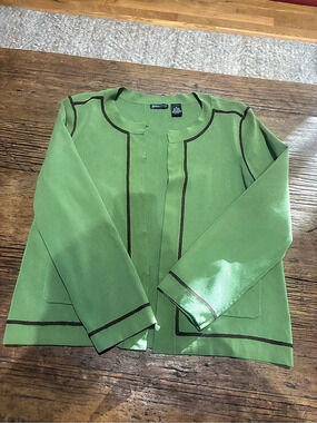 Yarns & Stitches Green Piped Cardigan XL